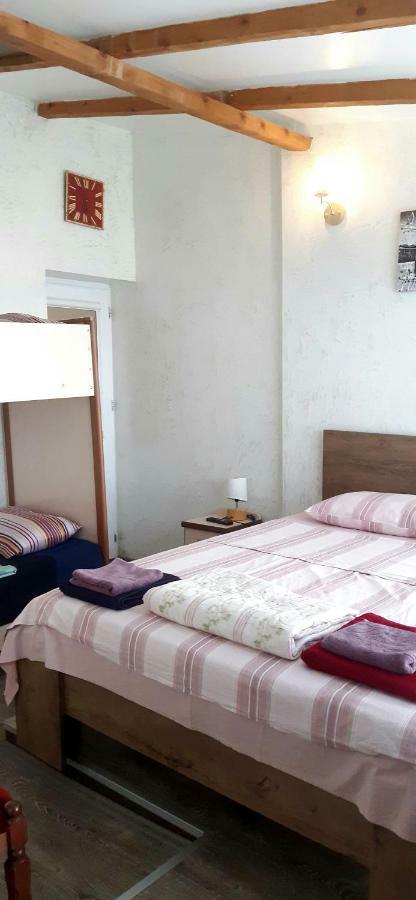 Tj Guest House 마킨자우리 외부 사진